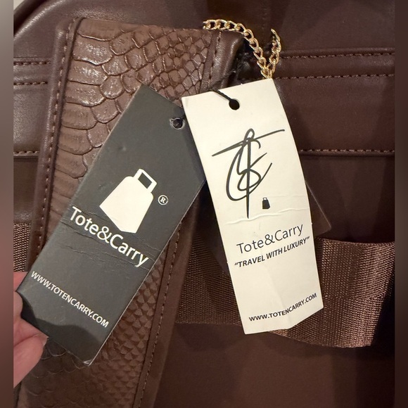 NWT TOTE& CARRY SIGNATURE TRAVELER BACKPACK IN CHOCOLATE - Picture 13 of 15